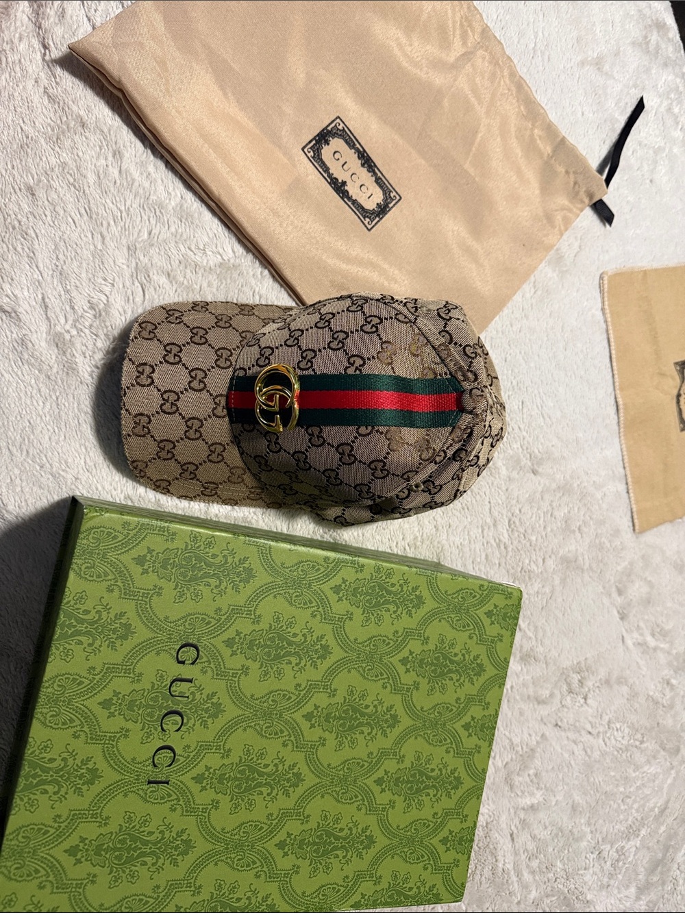 Gucci Beige GG Canvas Cap with Green and Red Web and Gold Double G - Picture 2 of 7